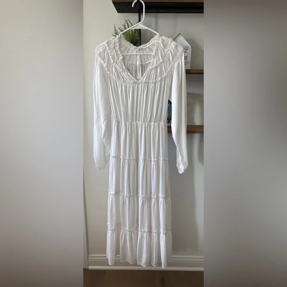 Elegant White Long Sleeve Tiered Dress - Picture 2 of 2